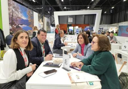 Imagen La Diputación sigue implantando la oferta turística de la provincia en el mercado internacional con la presencia en FITUR y la visita a Segovia de tour operadores asiáticos