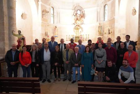 Imagen Miguel Ángel de Vicente acompaña a los alcaldes de la Comunidad de Villa y Tierra de Fuentidueña en la festividad de San Mateo