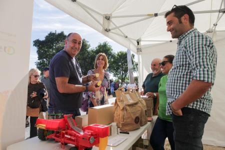 Imagen La Feria de Alimentos de Segovia repite éxito de público y ventas en su tercera edición en La Faisanera con más de 3.000 visitantes